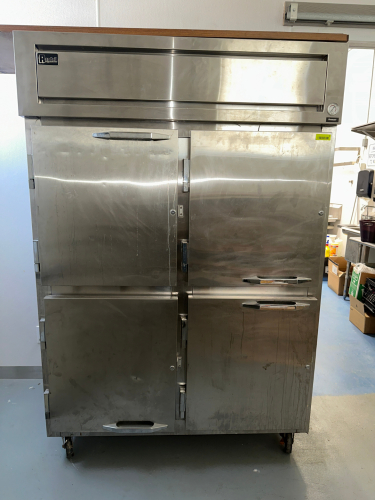 RANDALL TWO DOOR / SPLIT DOOR COMMERCIAL FREEZER.