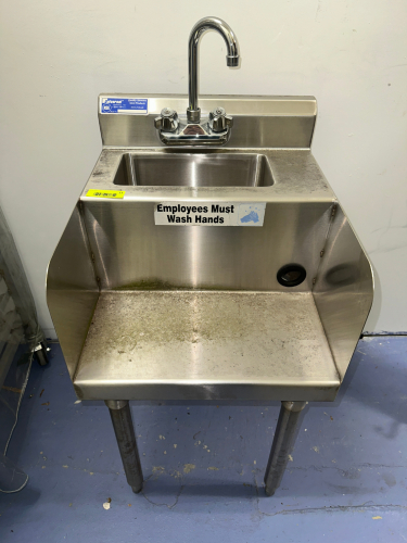 UNIVERSAL UNDER BAR HAND SINK W/ BLENDER RAIL.