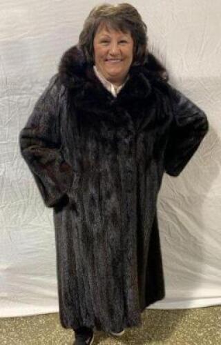 GENUINE MINK FUR COAT