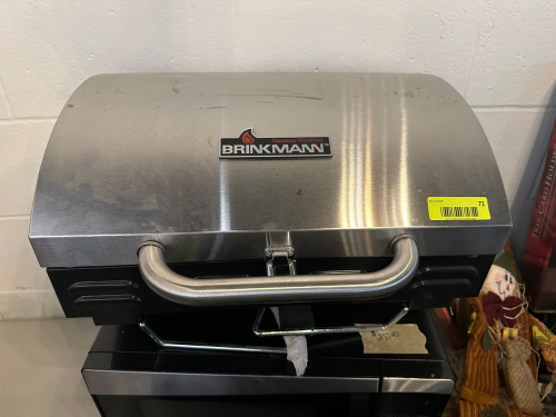 BRINKMAN'S PORTABLE CAMPSITE / TAILGATE GRILL/