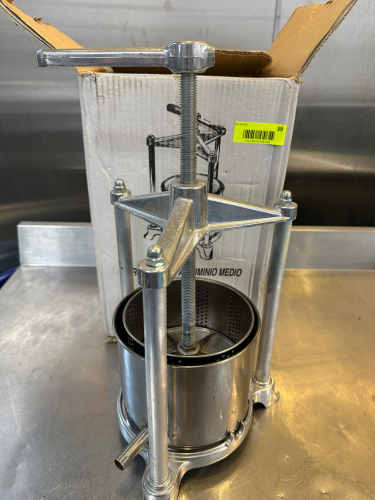 TORCHIETTO MANUAL JUICER PRESS