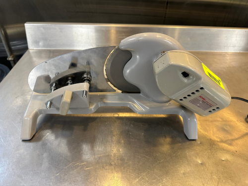 RIVAL COUNTER TOP ELECTRIC SLICER.