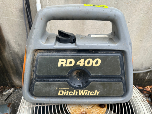 DITCH WITCH RD 400 RESERVOIR