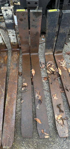 (1) SET OF 36" FORKS