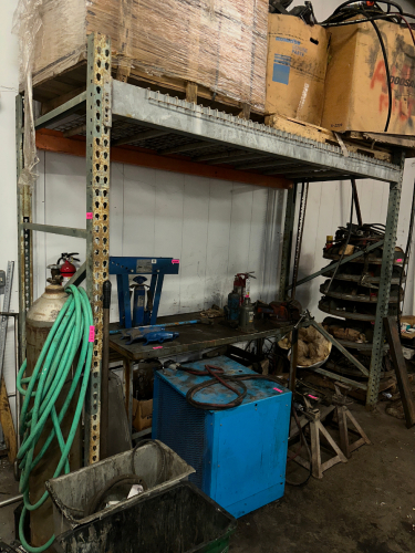 (1) SECTION OF 8' PALLET RACKING.