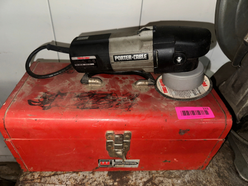 PORTER CABLE ANGLE GRINDER W/ METAL TOOL CASE.