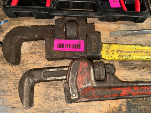 24" X AND 18" PIPE WRENCHES