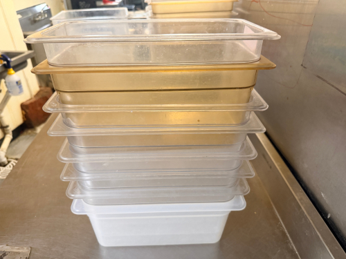 (7) 1/3 SIZE PLASTIC INSERTS.