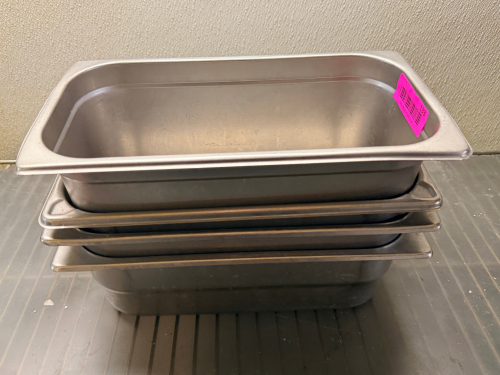 (4) 1/3 SIZE STAINLESS INSERTS.