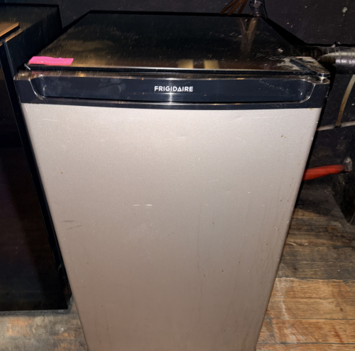 FRIGIDAIRE MINI FRIDGE.