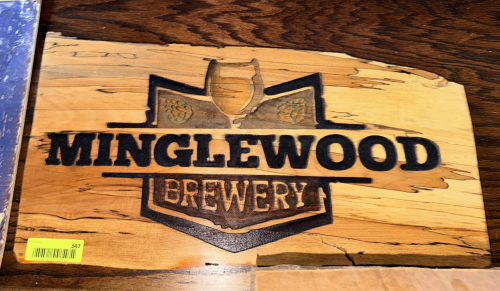 MINGLEWOOD BREWERY SMALL WOODEN SIGN.