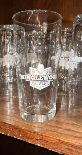 (32) MINGLEWOOD LOGO PILSNER GLASSES