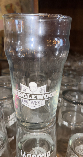(45) MINGLEWOOD LOGO PILSNER GLASSES