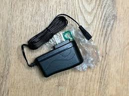 (1) BOX OF APPROX (140) POWER SUPPLY CABLES
