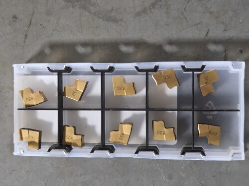 (30) CARBIDE CUT-OFF INSERT