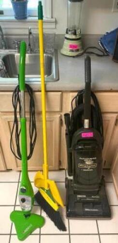 VACUUM BROOM AND FLOOR CLEANER
