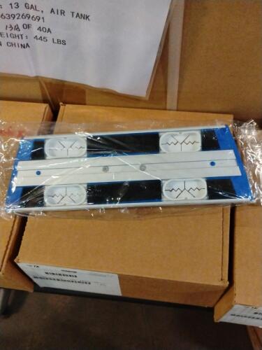 (1) BOX OF (50) DUST MOP HEADS