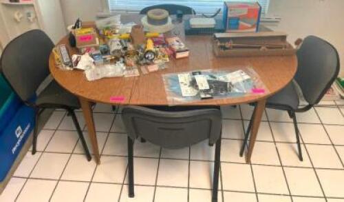 KITCHEN TABLE WITH (4) CHAIRS