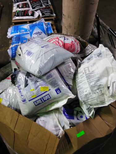 (1) PALLET OF APPROX (20) MISC BAGS OF ABSORBENT
