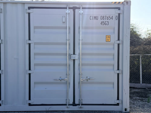 40FT MULTI-DOOR SHIPPING CONTAINER WITH FULL LENGTH SIDE ACCESS DOORS AND STANDARD END DOUBLE DOORS. HEAVY DUTY STEEL CONSTRUCTION WITH MULTIPLE LOCKING DOOR BAYS AND SEALED DOOR GASKETS. INTERIOR FEATURES WOOD FLOORING AND REINFORCED WALL PANELS WITH SEC