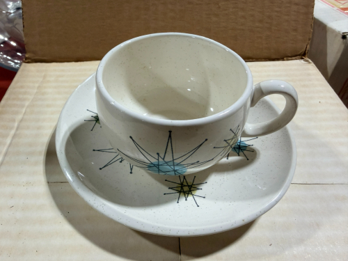 VINTAGE FRANCISCAN STARBURST CUPS AND SAUCERS