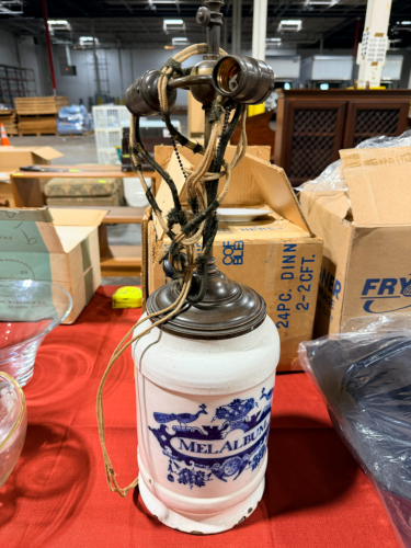 VINTAGE TABLE LAMP