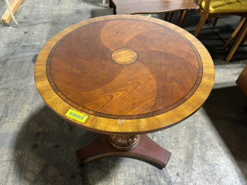 SINGLE PEDESTAL WOODEN TABLE