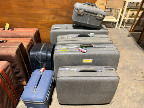 VINTAGE SUITCASES