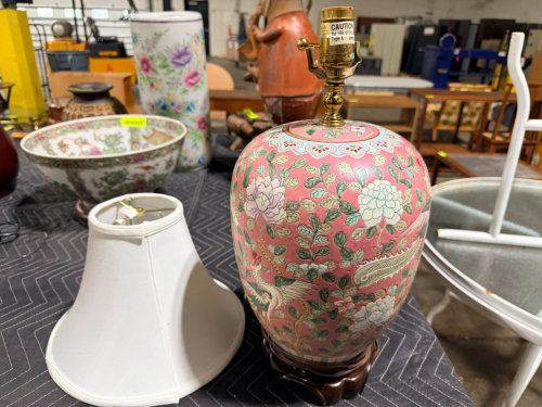 VINTAGE TABLE LAMP