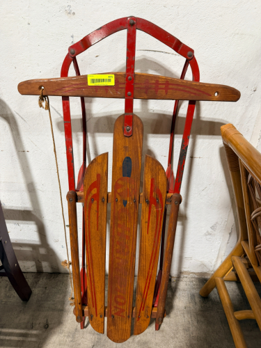 VINTAGE COLLECTIBLE WOODEN SLED