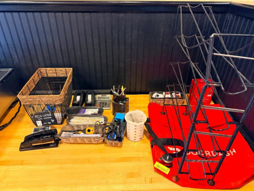 (1) LOT OF ASSORTED OFFICE SUPPLIES