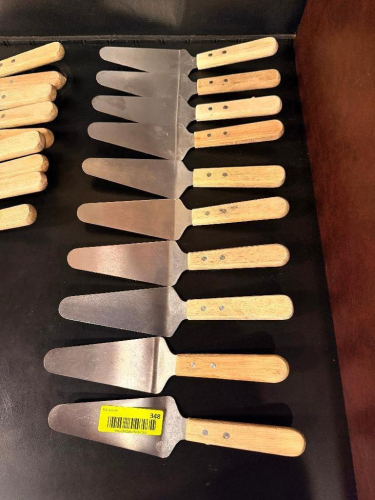 (10) STAINLESS PIE SERVERS.