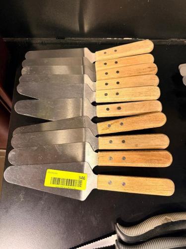 (10) STAINLESS PIE SERVERS.