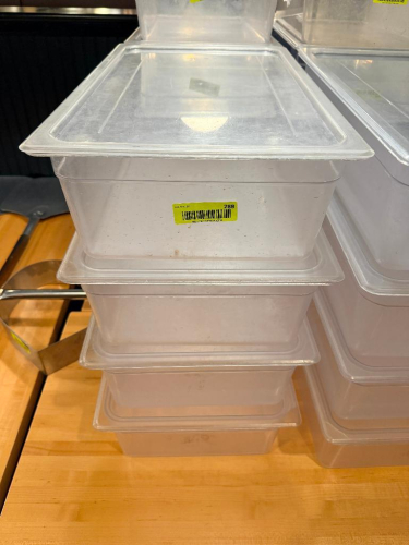 (4) FULL SIZE PLASTIC INSERTS W/ LIDS