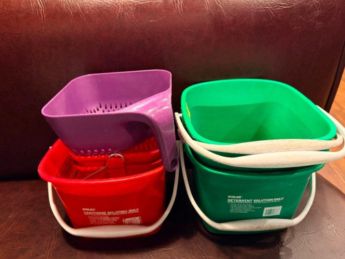 (1) LOT OF ASSORTED CLEANING BUCKETS.