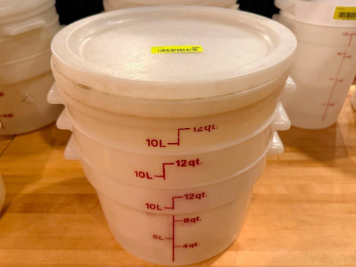 (3) 12 QT PLASTIC CONTAINERS W/ LIDS