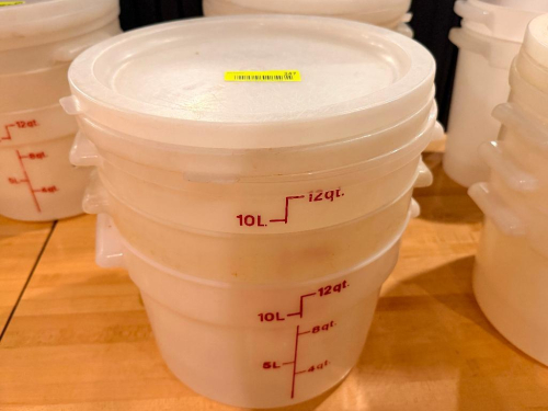 (3) 12 QT PLASTIC CONTAINERS W/ LIDS