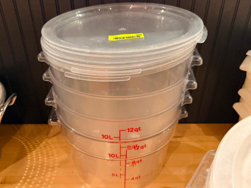 (3) 12 QT PLASTIC CONTAINERS W/ LIDS