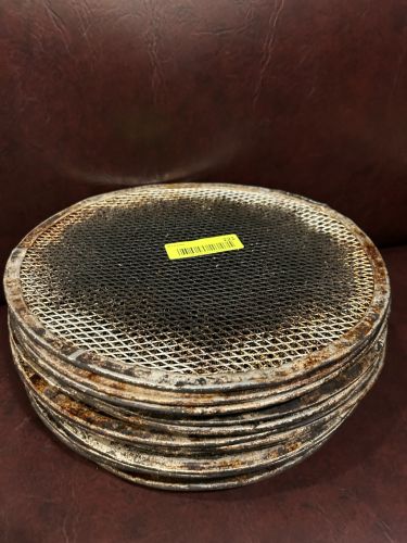 (28) WIRE PIZZA COOLING PANS