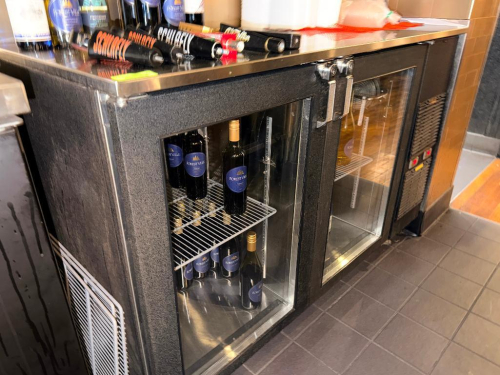 GLASTENDER BB60 60" GLASS DOOR BACK BAR COOLER.