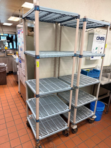 24" X 24" METRO MAX ANTIMICROBIAL ROLL ABOUT SHELF.