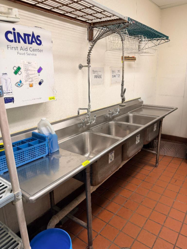 112" ADVANCE TABCO THREE WELL STAINLESS POT SINK W/ LEFT AND RIGHT DRY BOARDS.