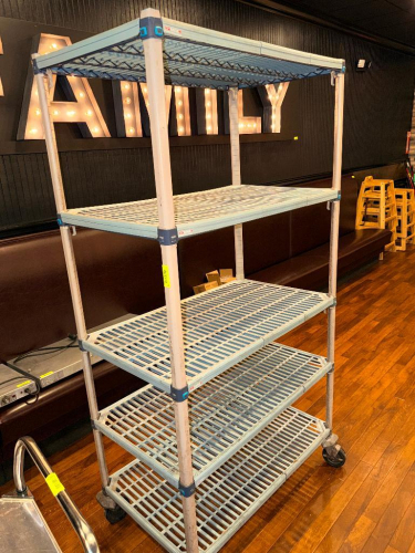 36" X 24" METRO MAX ANTIMICROBIAL ROLL ABOUT SHELF.
