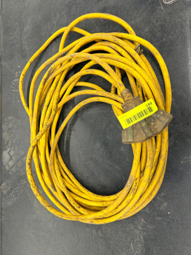 EXTENSION CORD