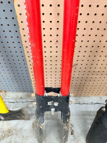 POST HOLE DIGGER