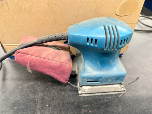 MAKITA ELECTRIC ORBITAL PALM SANDER