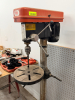 ILLINOIS INDUSTRIAL TOOL (IIT) FLOOR MODEL 16-SPEED DRILL PRESS WITH ADJUSTABLE TABLE AND CHUCK - 2