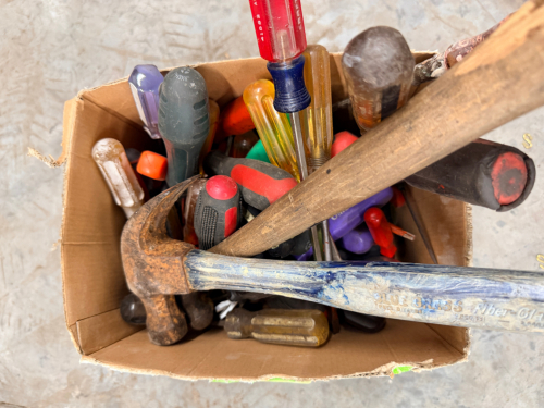 BOX OF ASSORTED HAND TOOLS