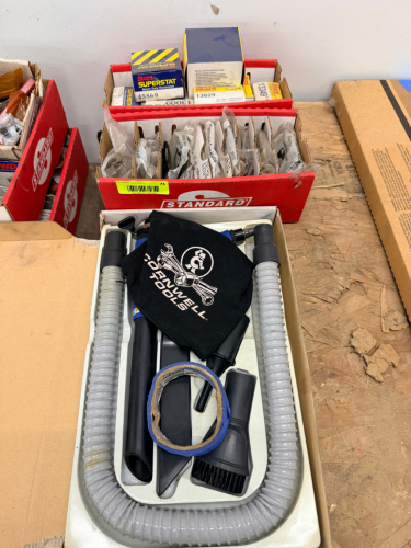 (1) LOT OF MISC HARDWARE.