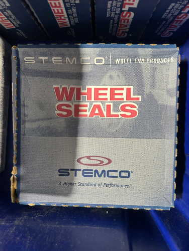 (15) STEMCO WHEEL SEALS
